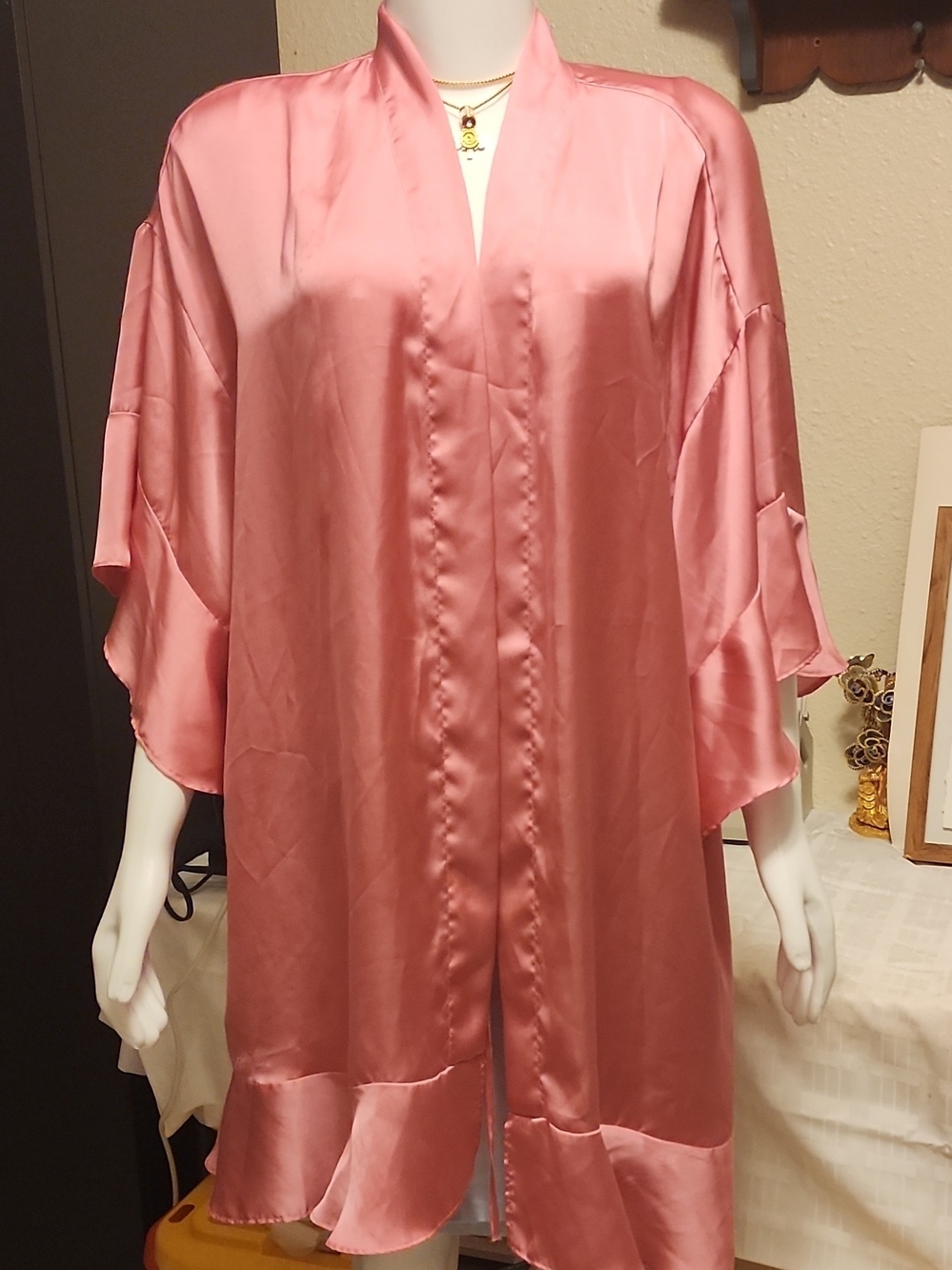 Victoria's Secret Pink Satin Kimono Robe
